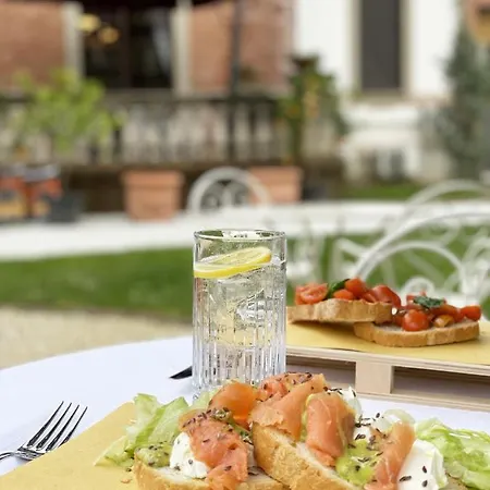 The Rif - Boutique 3* Pisa